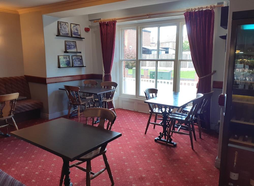 The Dodington Lodge Hotel Whitchurch  Exterior foto